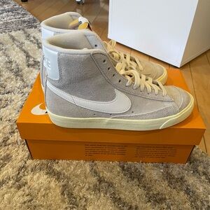 size 7.5 women’s grey blazers high top new never worn